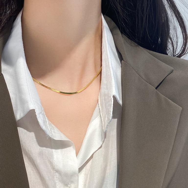 GoldFlex AWT-179 Snake Chain - Sleek Thin Golden Necklace with Elegant Minimalist Shine