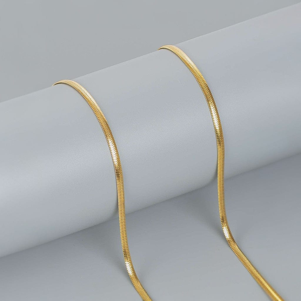 GoldFlex AWT-179 Snake Chain - Sleek Thin Golden Necklace with Elegant Minimalist Shine
