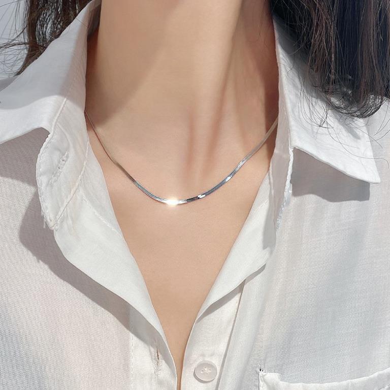 GoldFlex AWT-179 Snake Chain - Sleek Thin Golden Necklace with Elegant Minimalist Shine