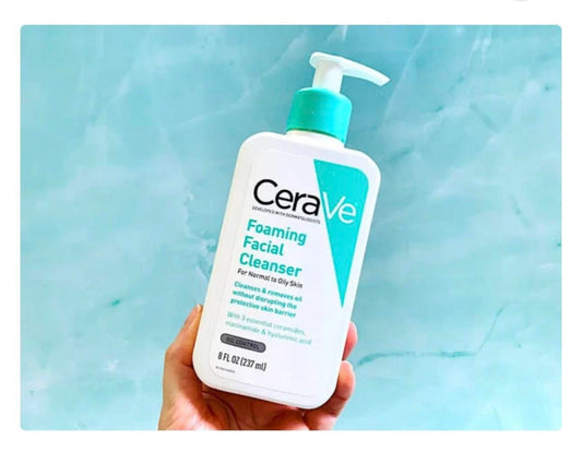 CeraVe OilClear Foaming Facial Cleanser – Deep Cleansing Face Wash with Ceramides & Hyaluronic Acid (237ml)