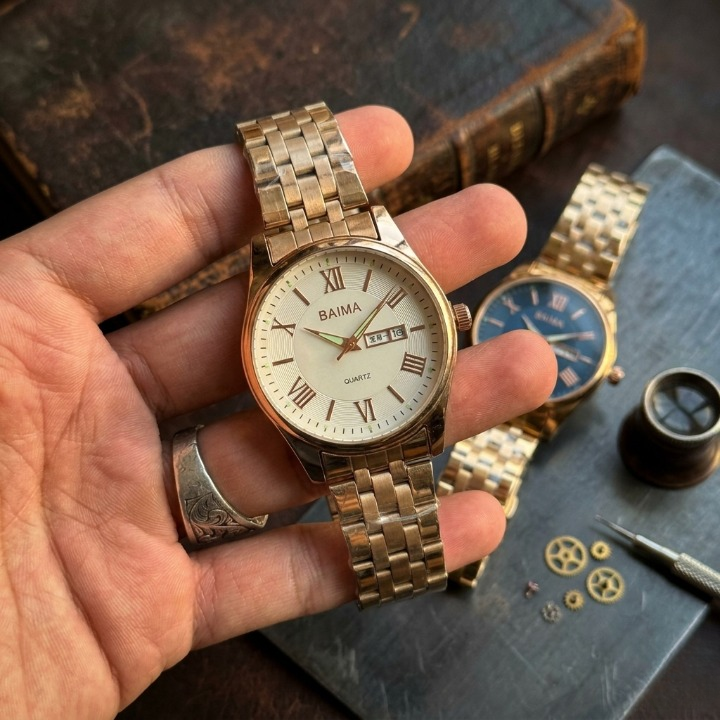 Baima Quartz Gold Stainless Steel Watch – Classic Roman Numeral Dial with Day & Date Display