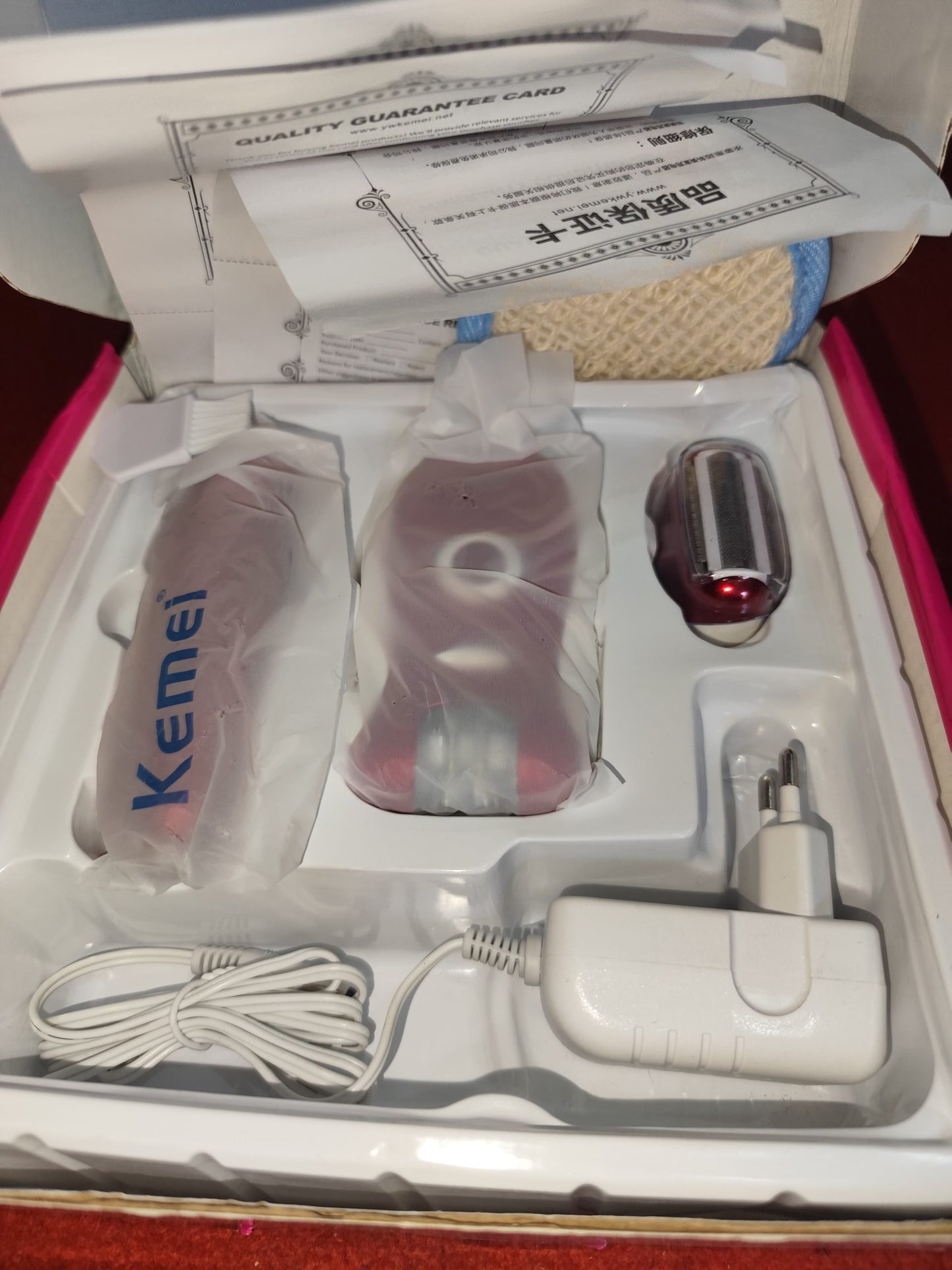 Kemei KM-3068 3-in-1 Rechargeable Epilator & Shaver Set