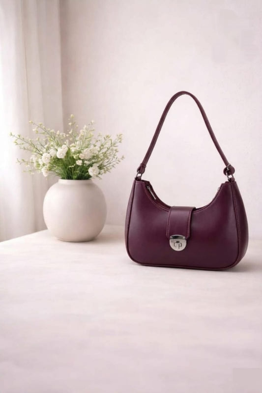 Luna Lock Women's Shoulder Bag – Stylish Black Handbag with Secure Metallic Lock