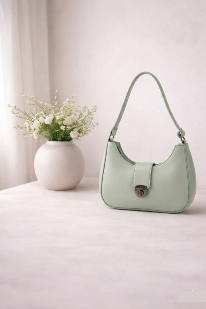 Luna Lock Shoulder Bag – Minimalist Design with Metallic Clasp – Black - Image 5
